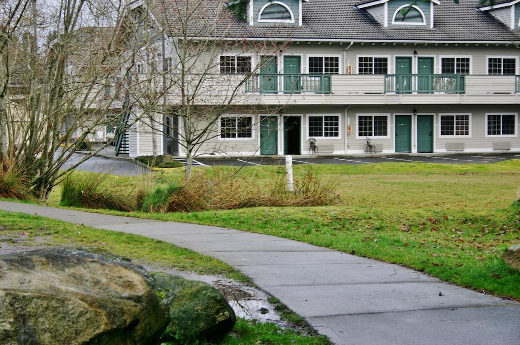 Quality Inn & Suites Silverdale Bangor-Keyport Exterior photo